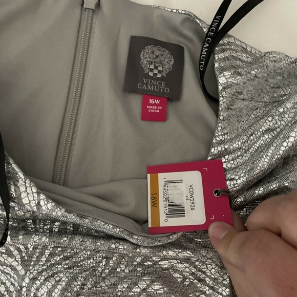 NWT Vince Camuto [ Plus‎ Size 16W ] Zebra Print Bodycon Dress in Silver - Picture 4 of 12